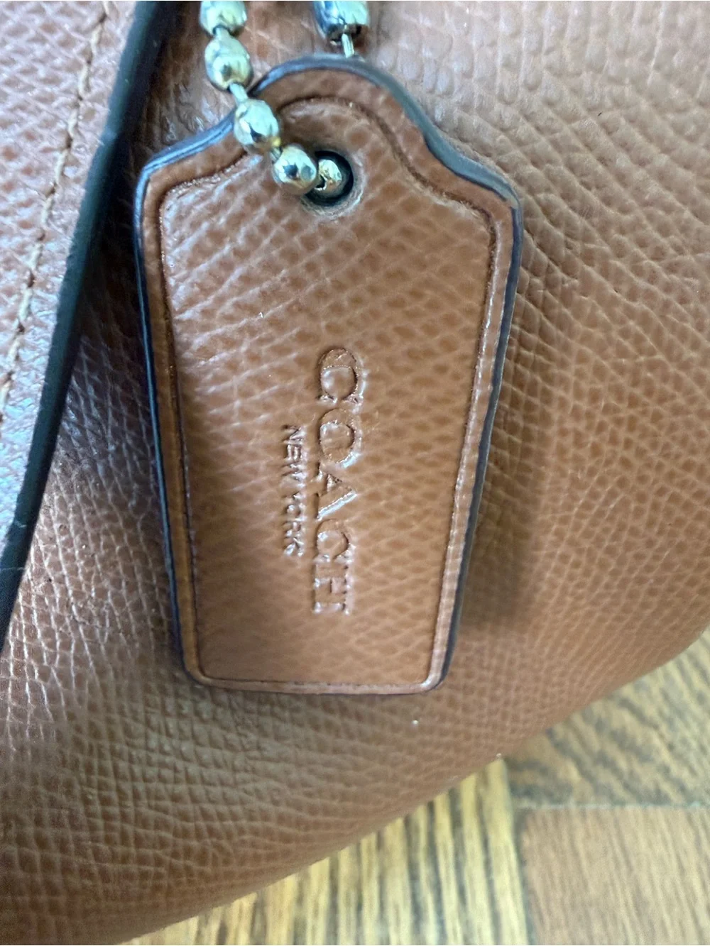 Coach Brown/Cognac Pebbled Leather Zip Top Shoulder Tote Handbag Purse Hangtag